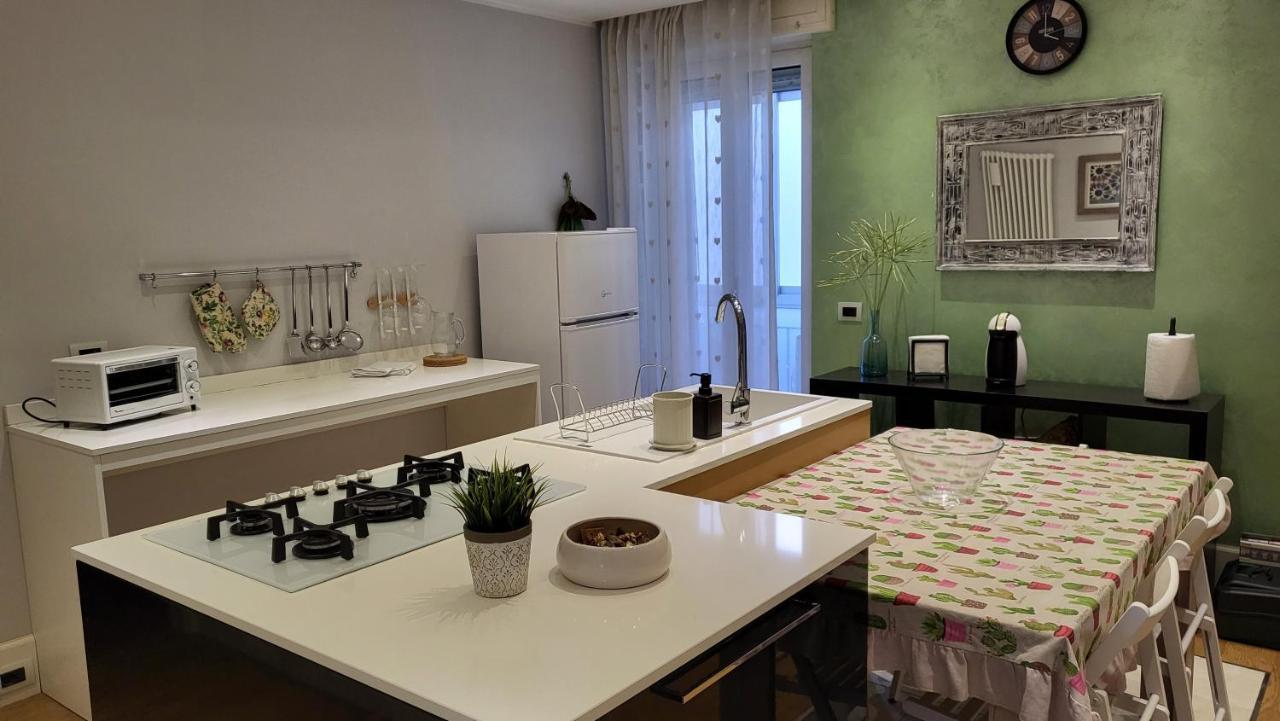 Bari Sul Mare Sea View Apartment Екстер'єр фото